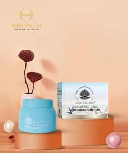 Kem Dưỡng Da Toàn Thân Ngọc Trai Đen